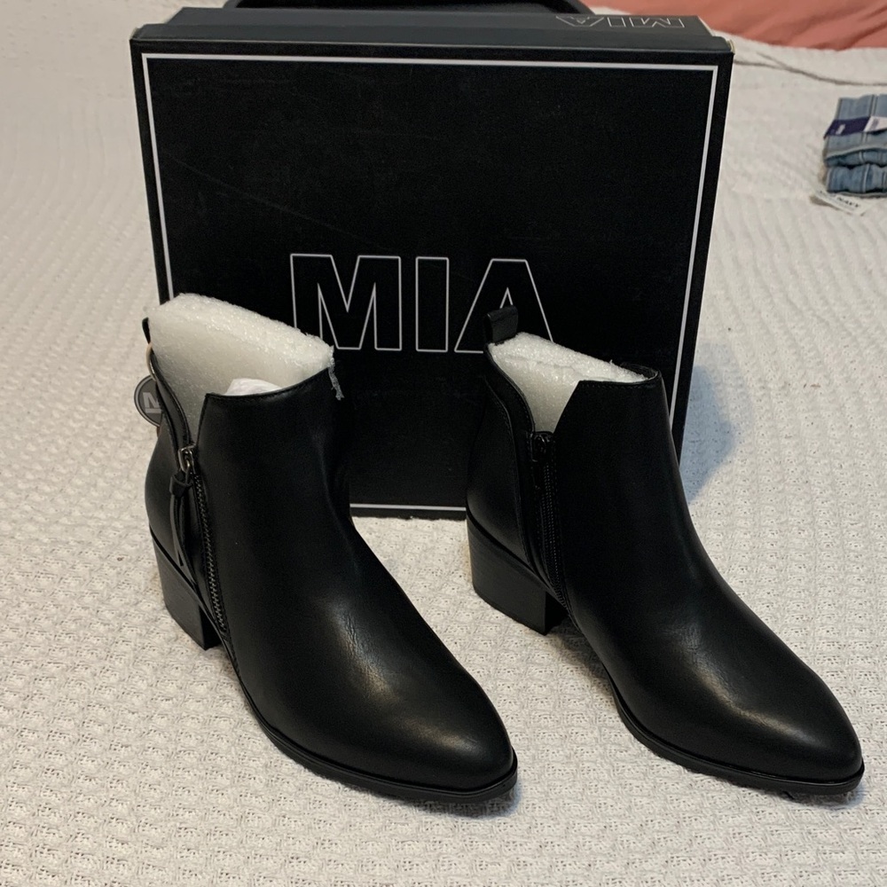 MIA Black Ankle Booties